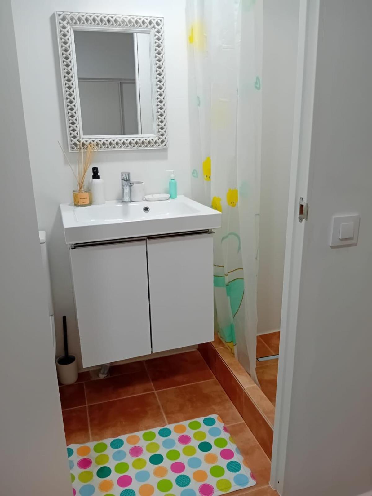 Alquilo Mini Departamento Apartment Sant Boi de Llobregat Exterior foto