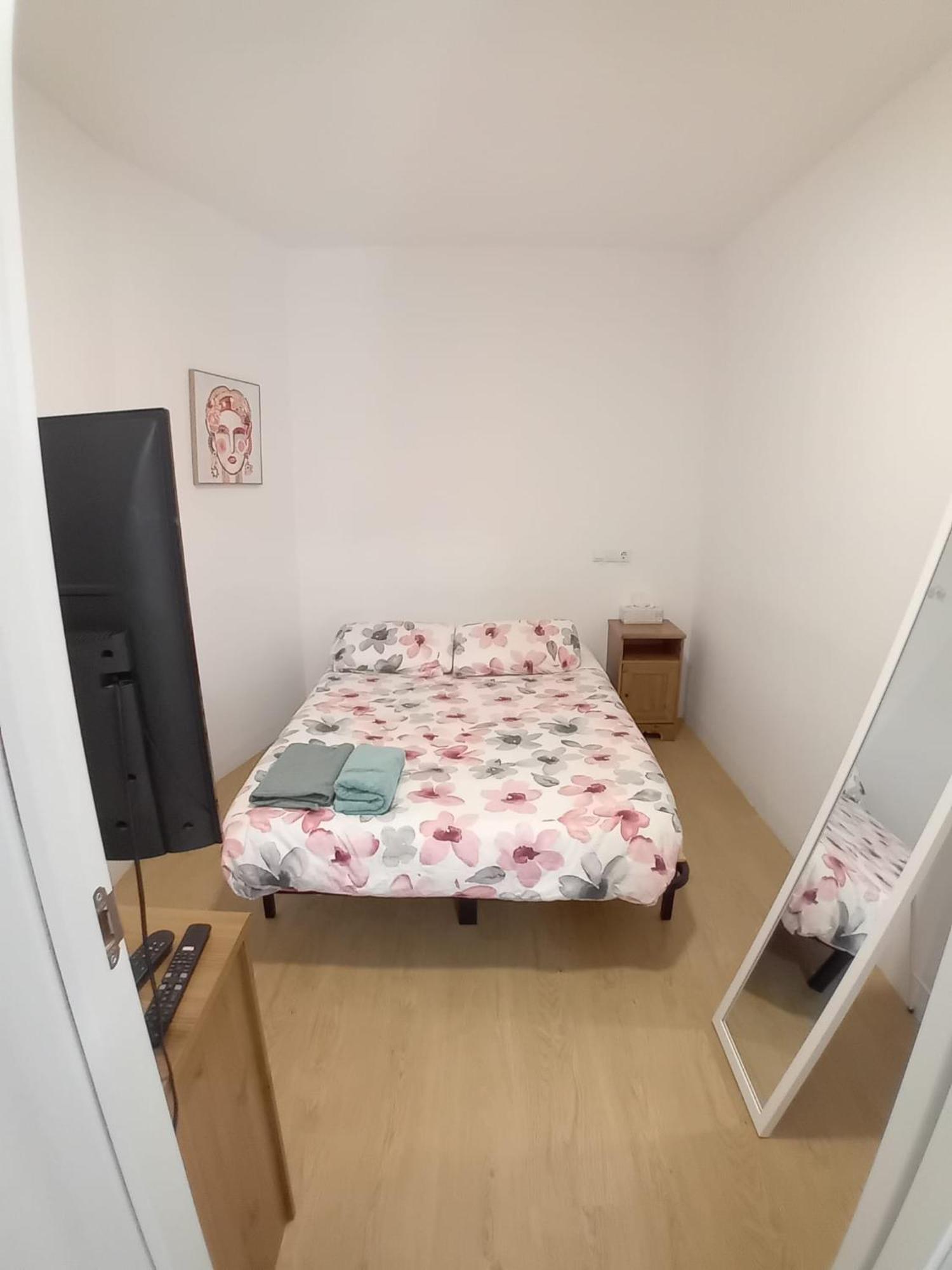 Alquilo Mini Departamento Apartment Sant Boi de Llobregat Exterior foto